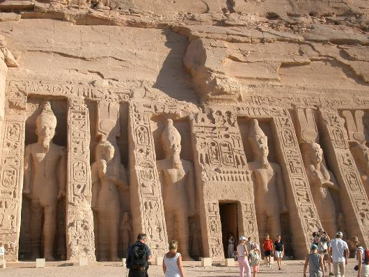 Tempel der Hathor